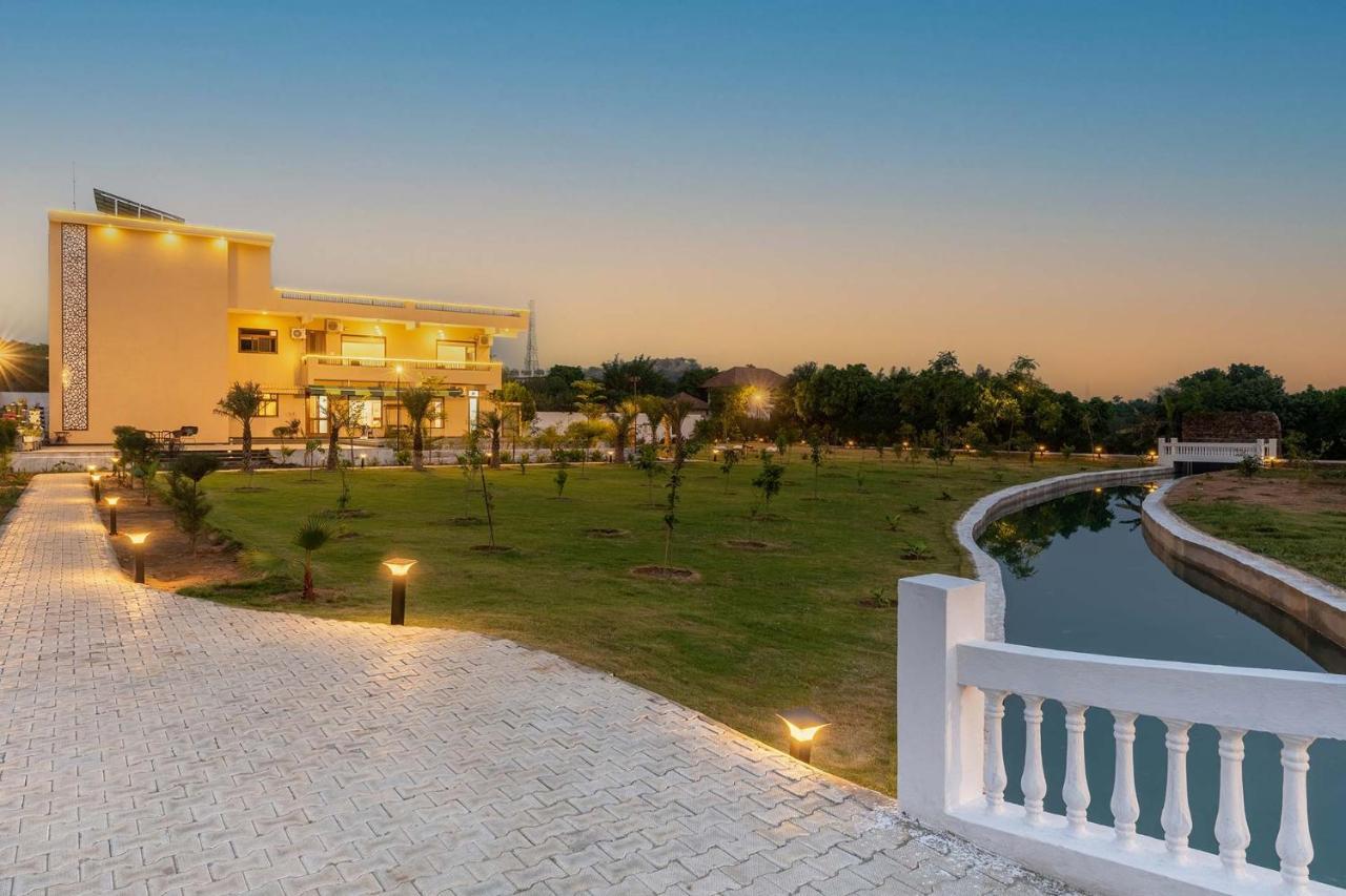 Brookvale Manor By Stayvista - Private Pool Haven With Endless Views & Indoor Fun Sohna Exterior photo